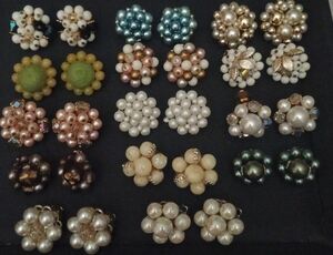 Vintage Cluster Pearl Flower Clip-On Earrings in Mixed Colors Japan 14 Pairs